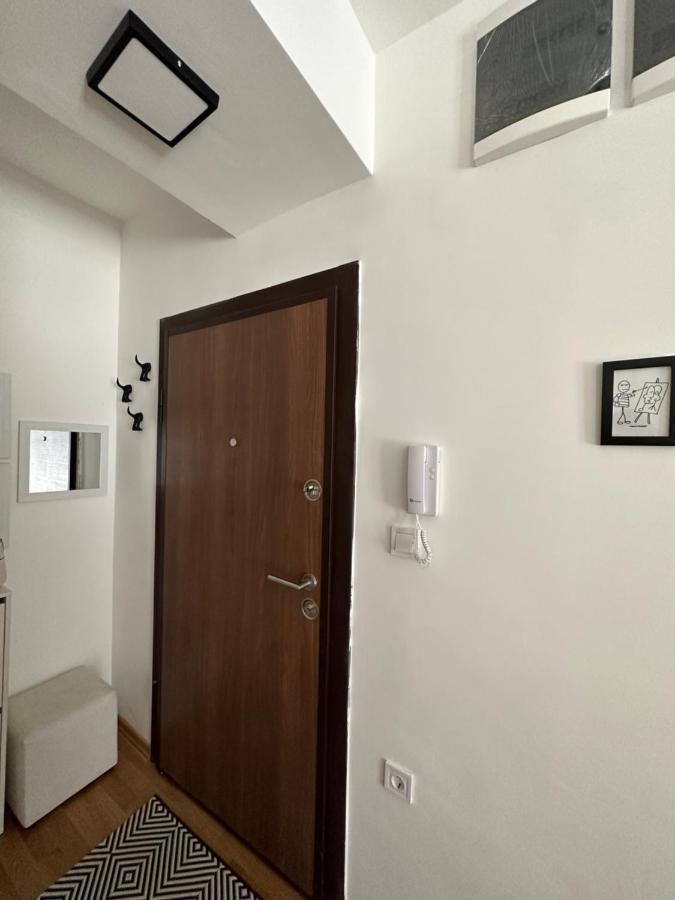 New Town Apartment Скопие Екстериор снимка